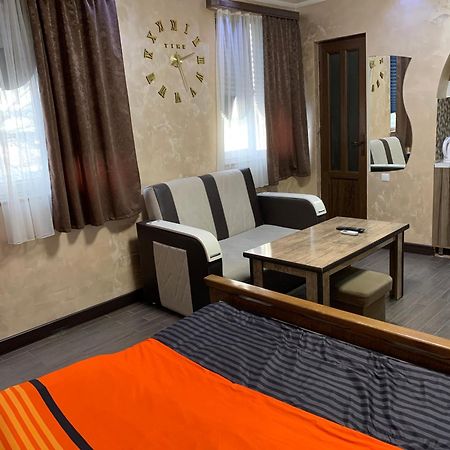 Apartment Near Republic Square Ереван Экстерьер фото
